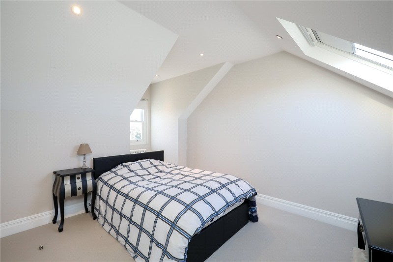 Twyford Avenue, London, W3