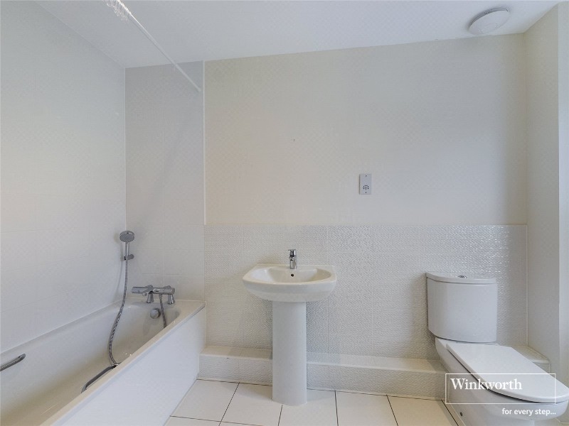Haden Square, Reading, Berkshire, RG1