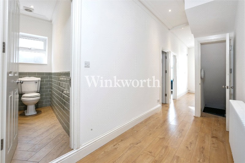 St Albans Crescent, London, N22