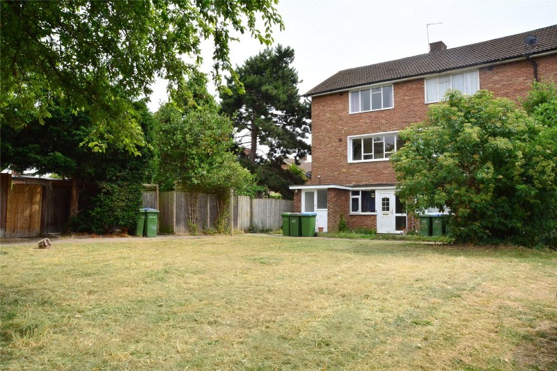 Courtlands Avenue, London, SE12