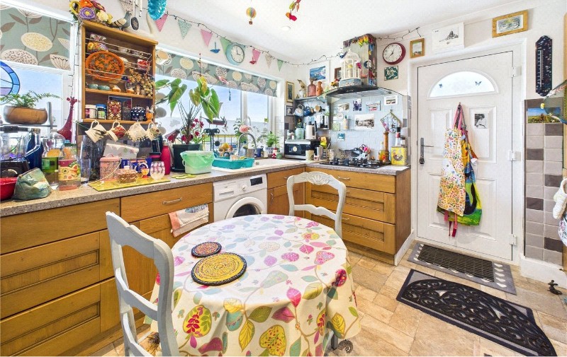Anstey Crescent, Tiverton, Devon, EX16