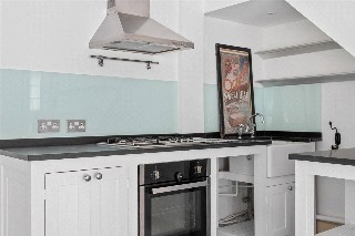 Bradbury Mews, London, N16