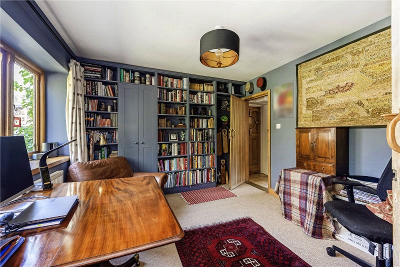 Farnham Road, Liss, Hampshire, GU33