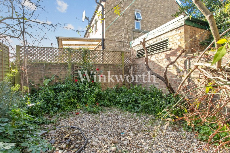 Darwin Road, London, N22