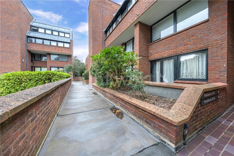 Chandos Way, Lonon, NW11