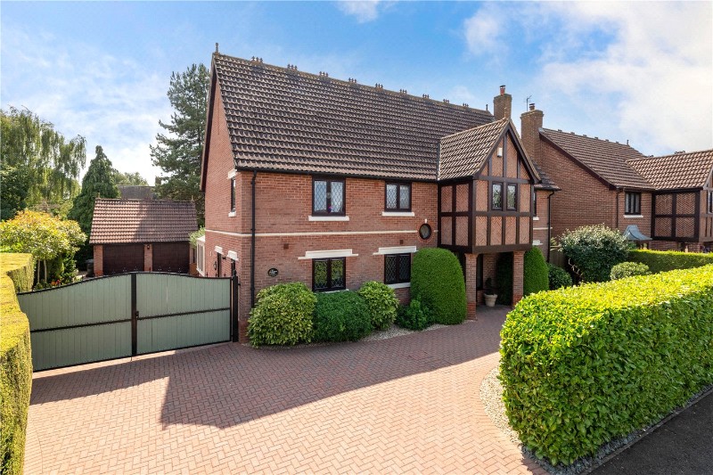 Grampian Close, Sleaford, Lincolnshire, NG34