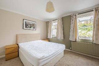 Usborne Mews, London, UK, SW8