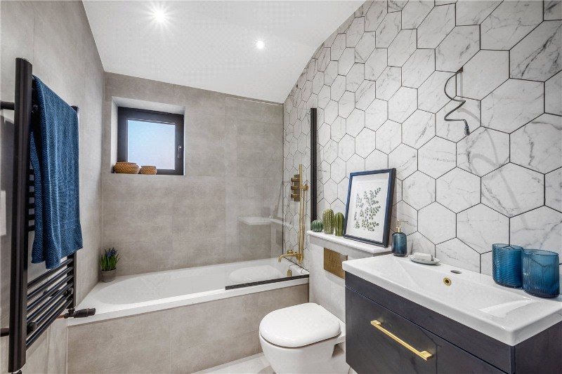 Twyford Avenue, Acton, UK, W3