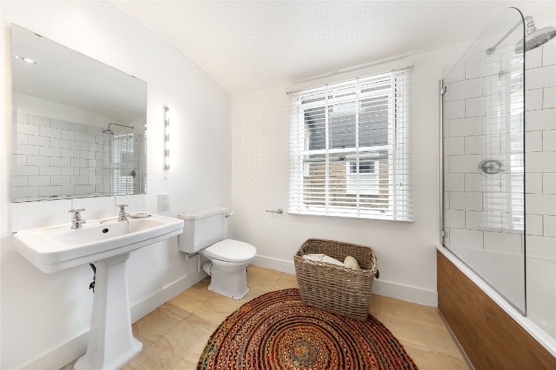 Broughton Road, London, SW6