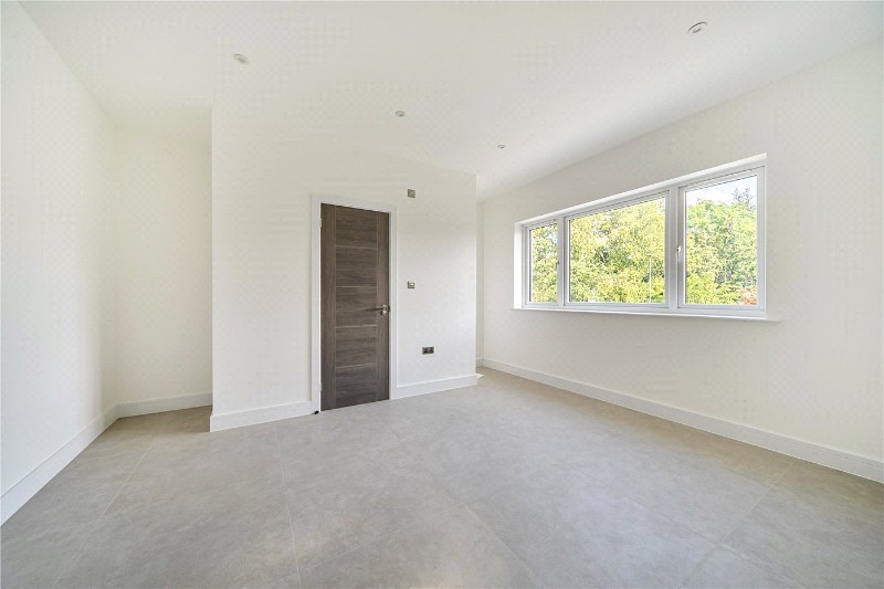 Highview Avenue, Edgware, HA8