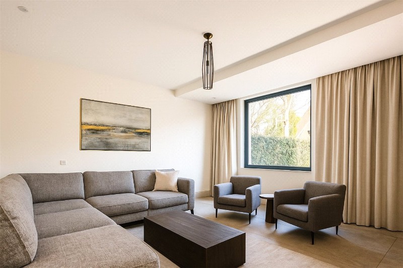 New Wokingham Road, Crowthorne, Berkshire, RG45