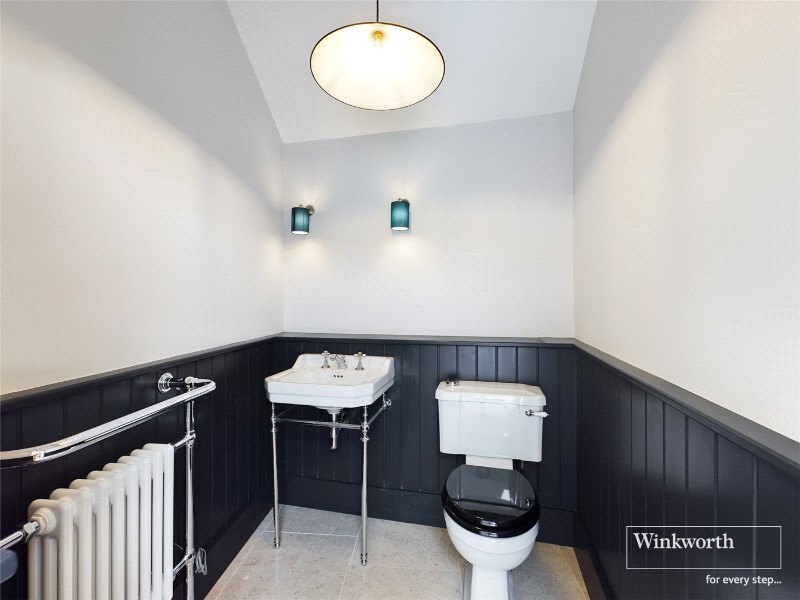 Islandstone Lane, Hurst, Reading, RG10