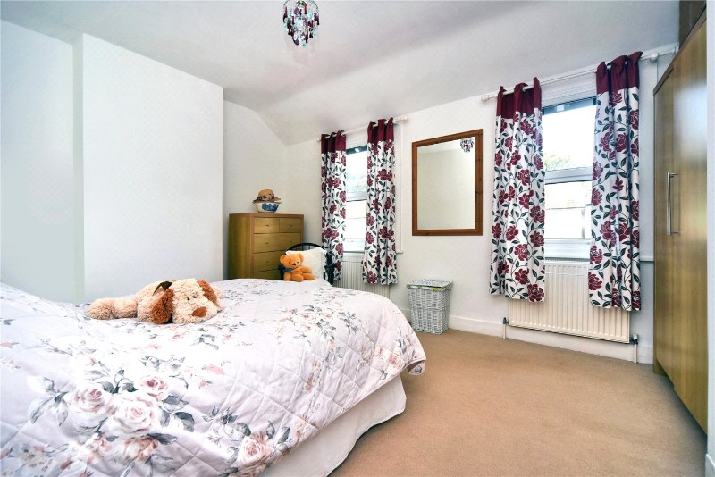 Cranfield Road West, Carshalton, SM5