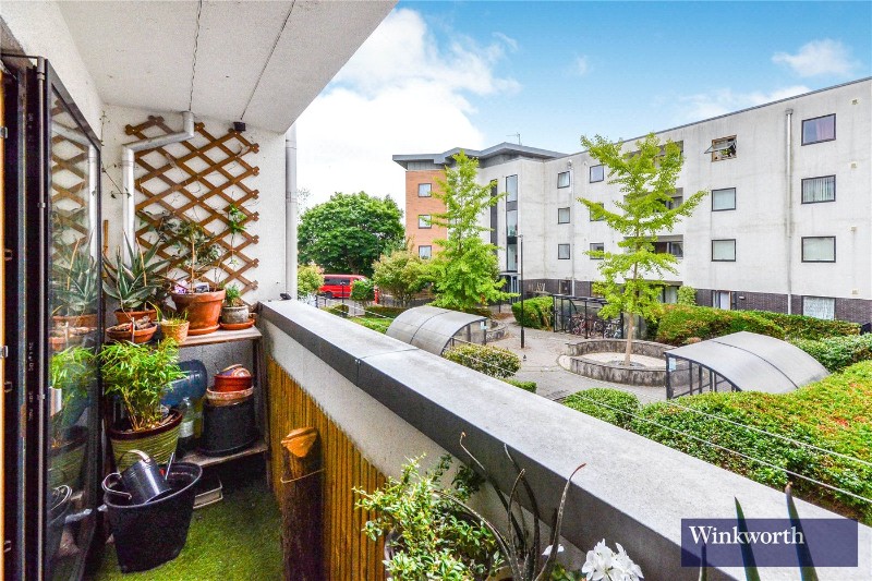 Apple Grove, Harrow, HA2