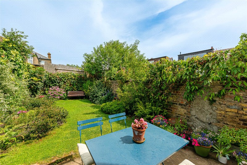 Buchanan Gardens, London, NW10