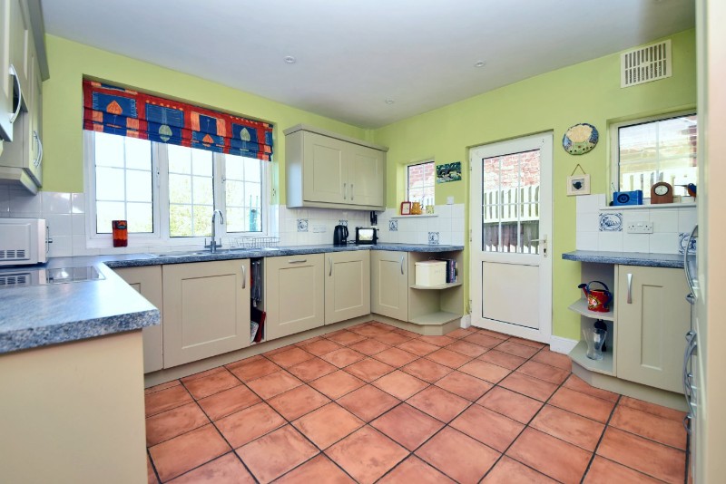 Cheam Road, Cheam, Sutton, SM1