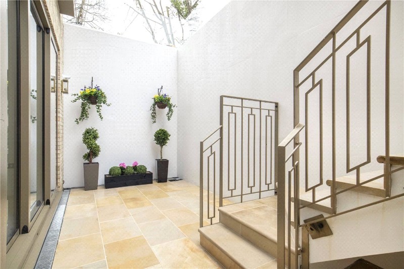 Keswick Road, London, SW15