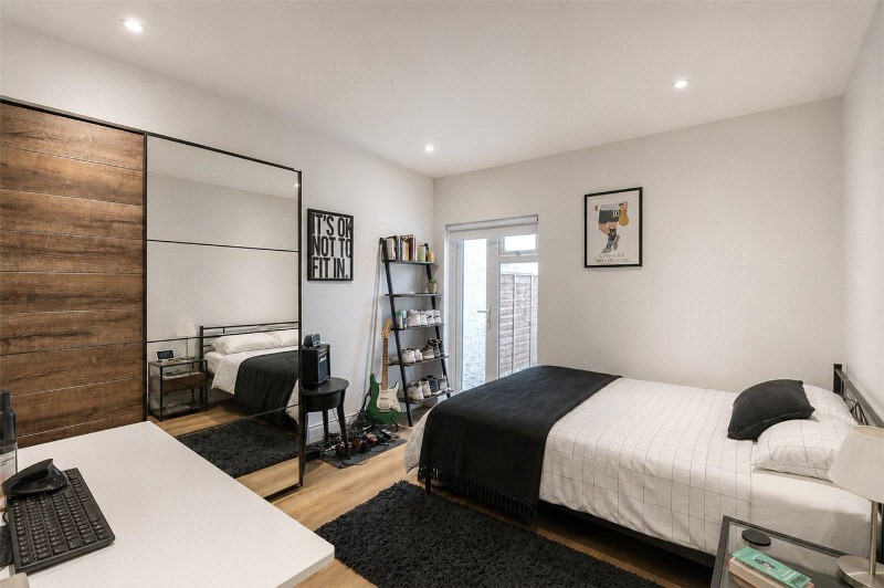 Edgeley Road, London, SW4