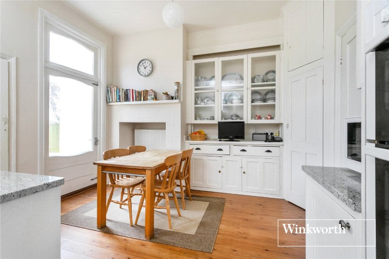 Etchingham Park Road, Finchley, London, N3