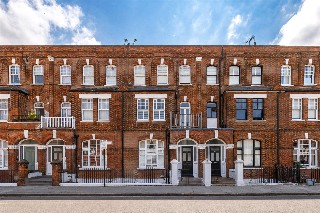 Barton Road, London, W14