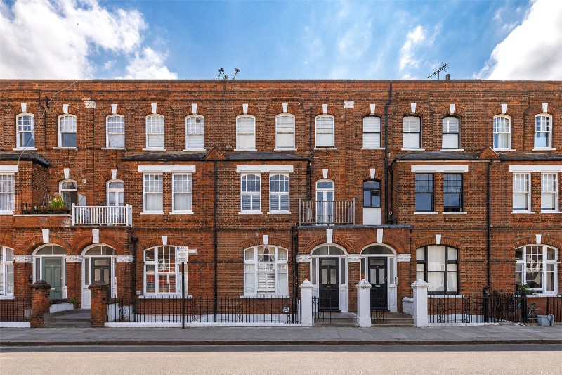Barton Road, London, W14