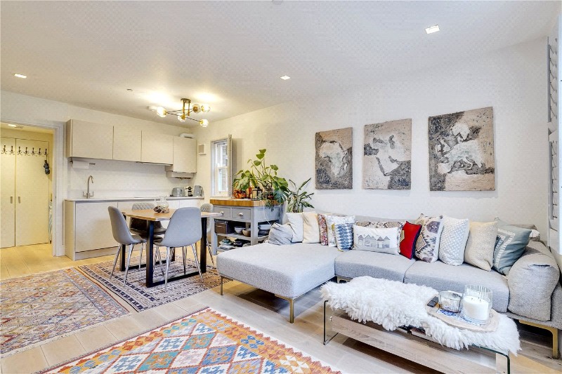 Wandsworth Bridge Road, London, SW6