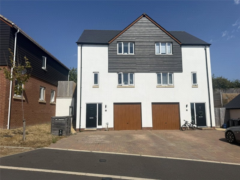 Yeo Crescent, Crediton, Devon, EX17