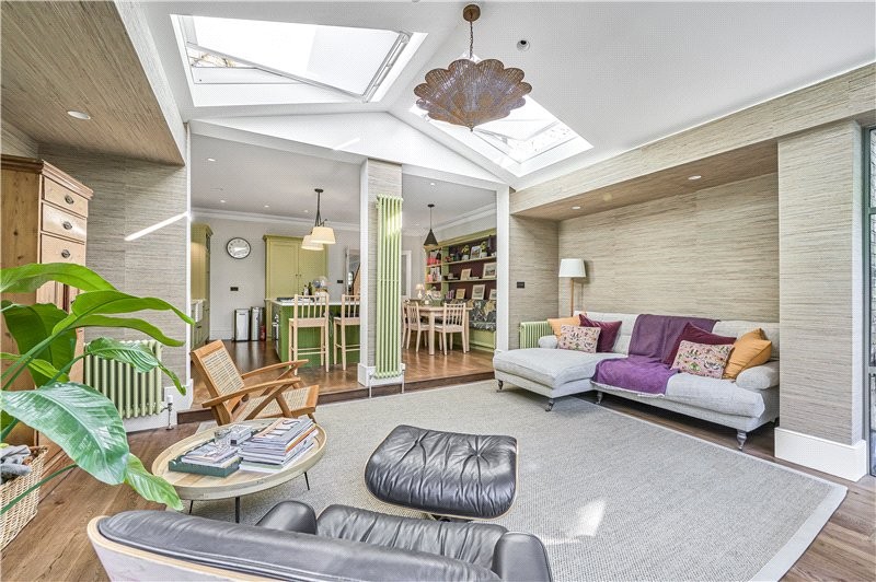 Melville Road, London, SW13