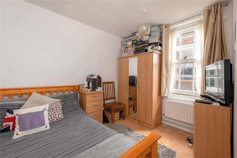 Clarendon Road, London, W11