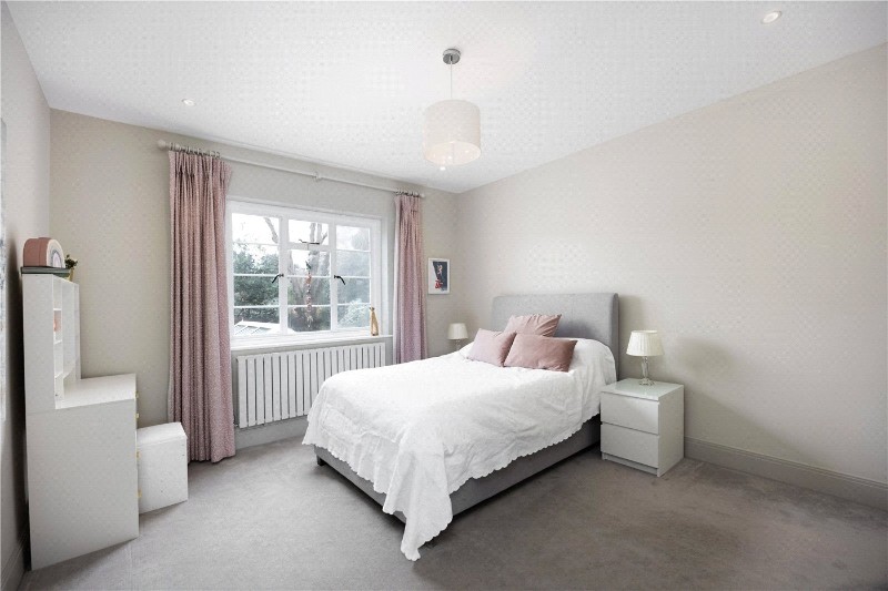 Granard Avenue, London, SW15