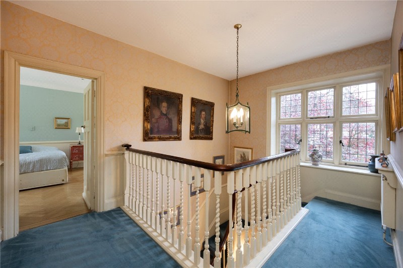 Westmead, London, SW15