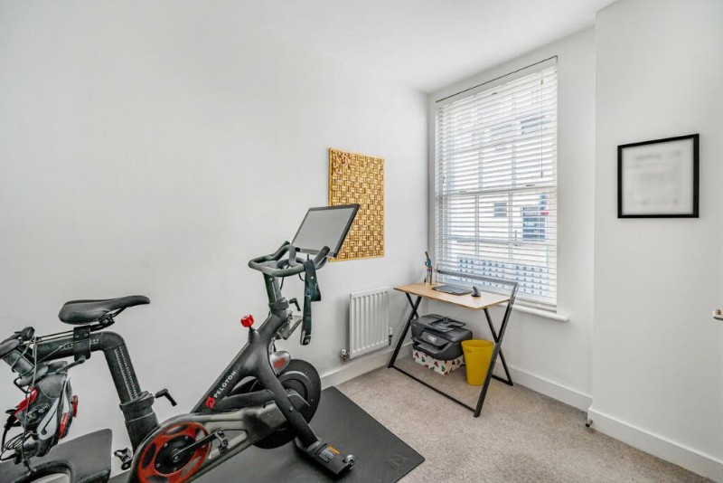 Albion Street, Cheltenham, GL52