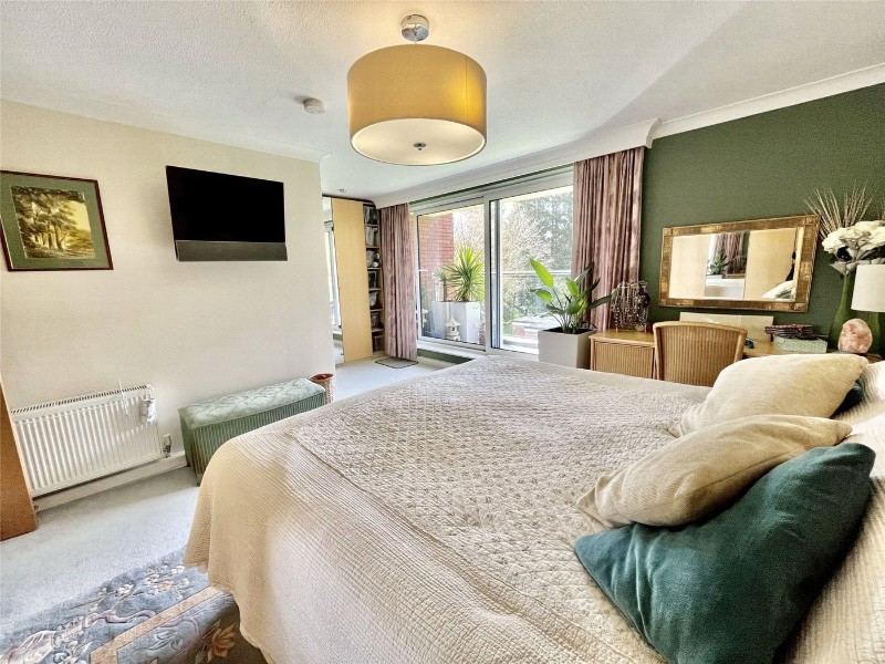 West Cliff Road, Bournemouth, BH4