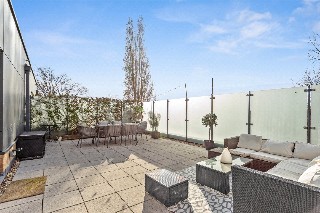 Boundaries Road, London, SW12