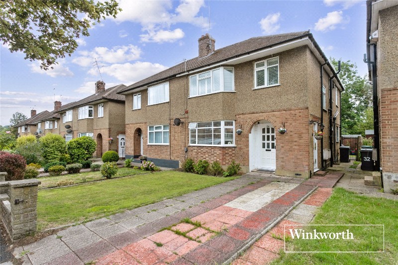 Connaught Road, Barnet, EN5
