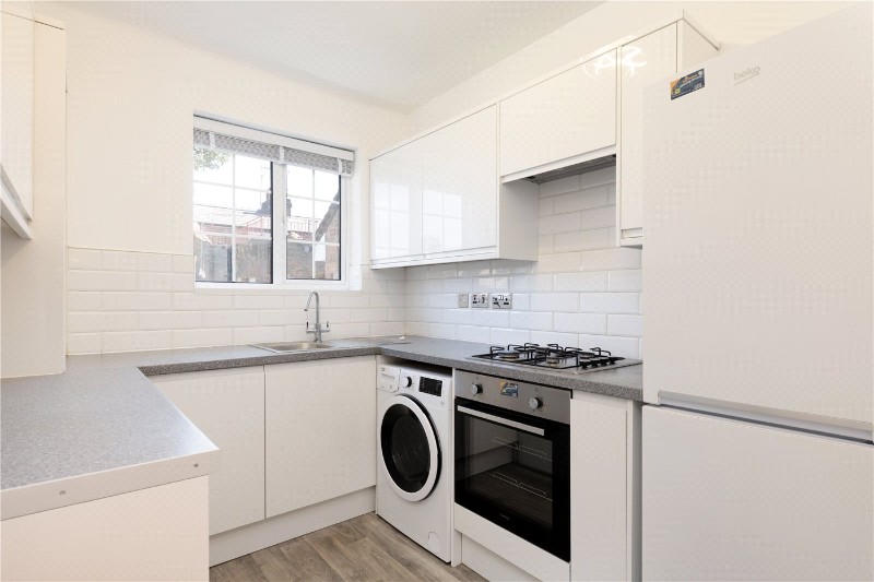 Gloucester Court, Kew Road, Kew, TW9