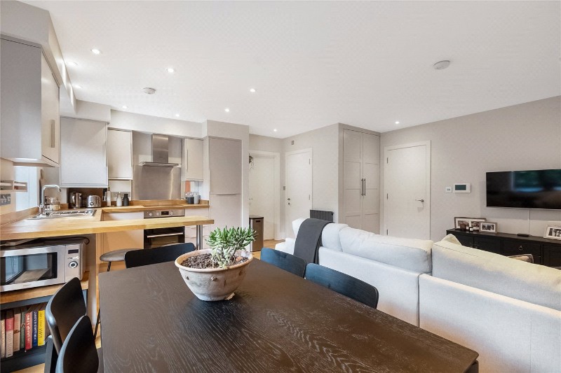 Oakhurst Grove, East Dulwich, London, SE22
