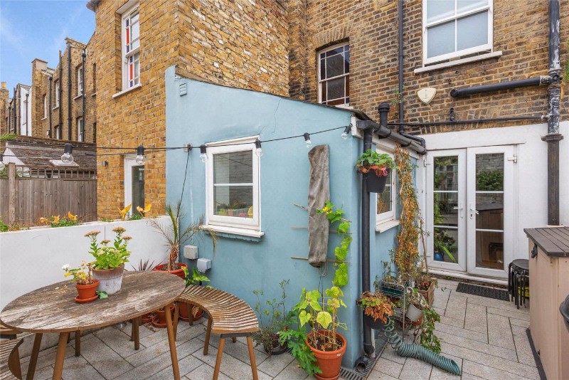 Henshaw Street, London, SE17