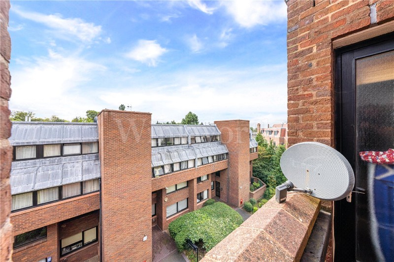 Chandos Way, Lonon, NW11