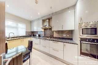 Queens Way, Hendon, London, NW4