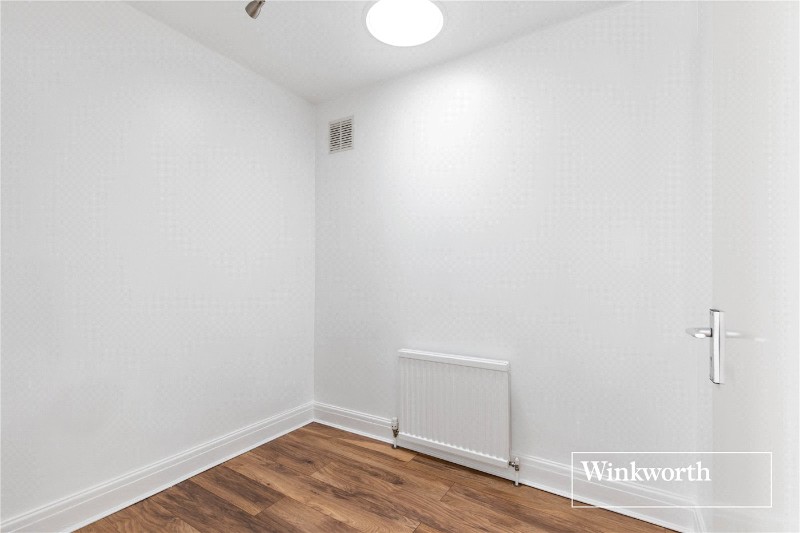 Abercorn Road, London, NW7