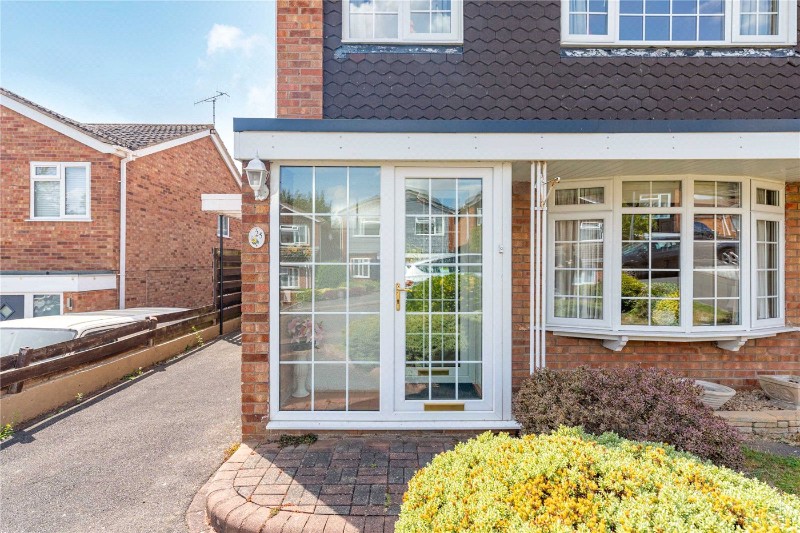 Knoll Drive, Warwick, Warwickshire, CV34