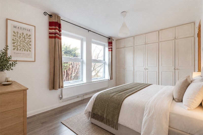 Holm Oak Close, London, SW15