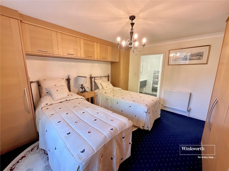 Rothesay Drive, Highcliffe, Christchurch, Dorset, BH23