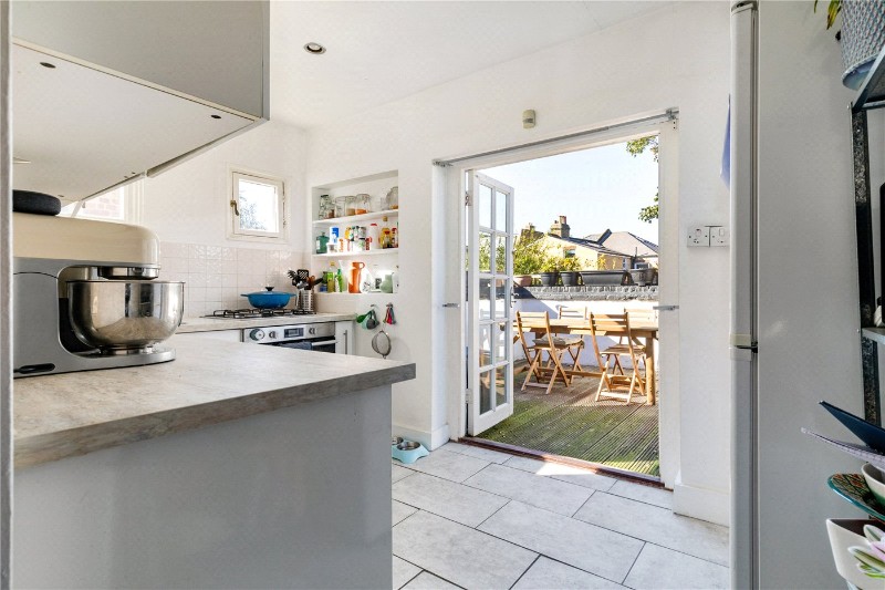 Boundaries Road, London, SW12