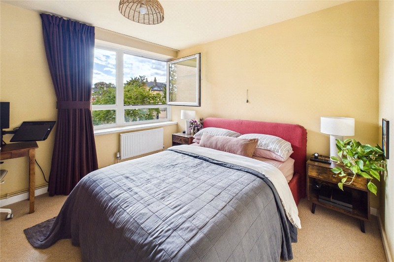 Lanercost Close, London, SW2