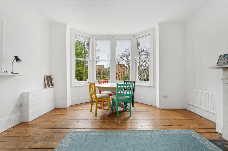 Raleigh Gardens, London, SW2