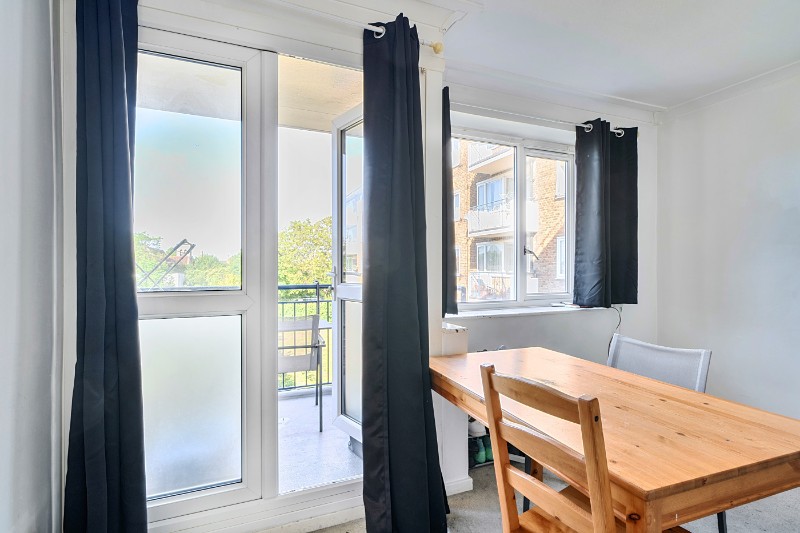 Flat 6, Caversham House, Friary Estate, London, SE15
