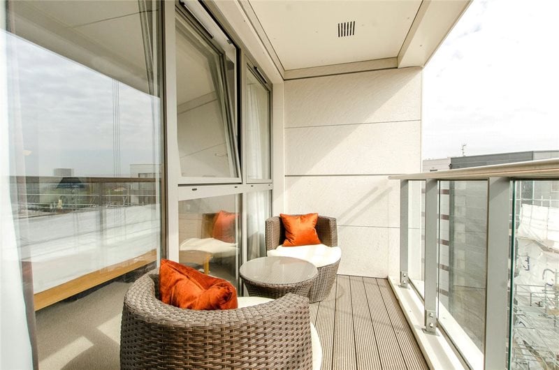 Courtyard Apartments, 3 Avantgarde Place, London, E1