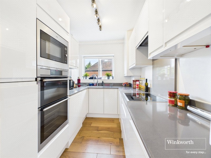 Rosewood House, 2 Manor Hall Drive, Hendon, NW4
